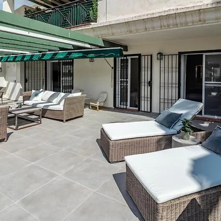 Sensational And Exotic 3-bedroom Retreat In Nueva Andalucia With A Palm Garden Apartment Marbella